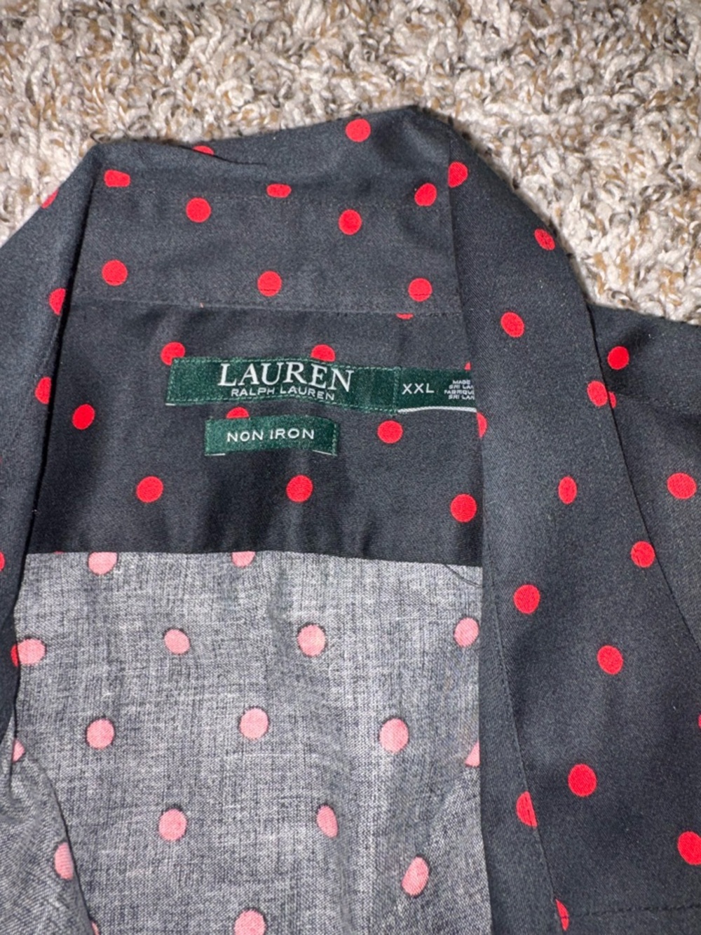 This Lauren Ralph Lauren polka dot blouse is a non-iron, XXL women’s blouse - Picture 3 of 6